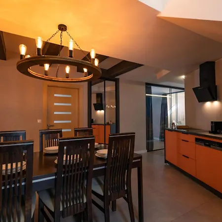 Boulevard Boutique *