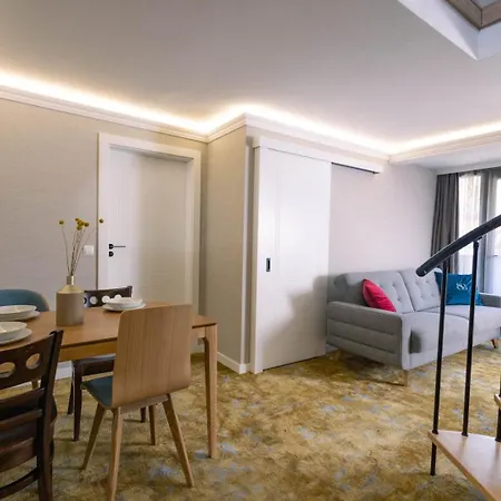 Boulevard Boutique Apartment Leba