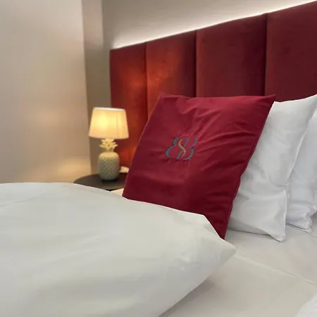 Boulevard Boutique *