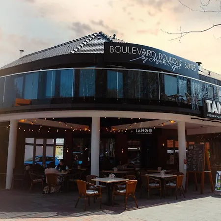 아파트 Boulevard Boutique 웨바