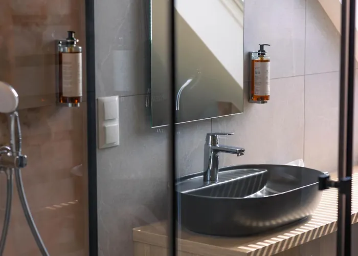 Boulevard Boutique ウェバ