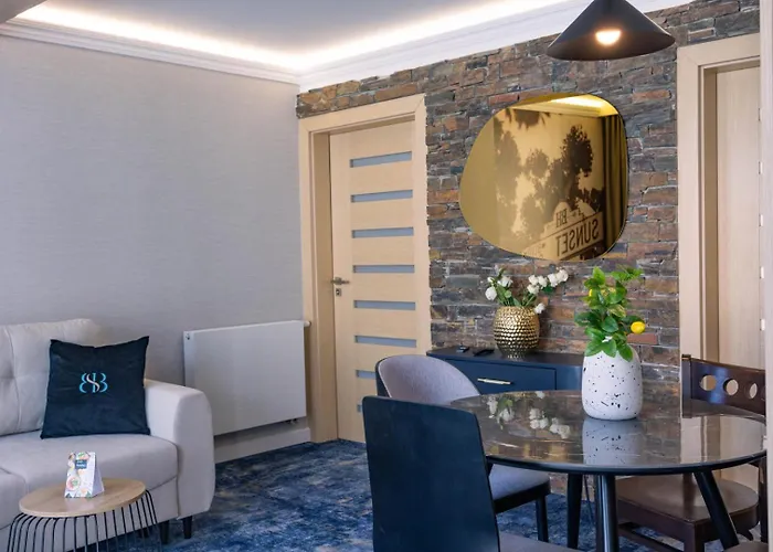 Boulevard Boutique *